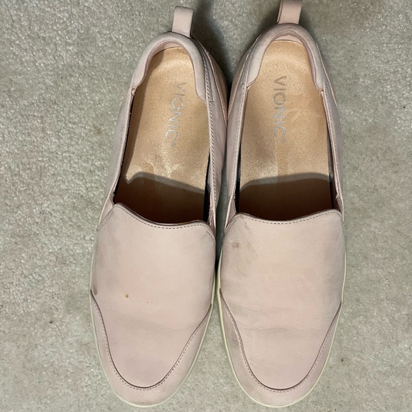 Vionic Penelope Pale Blush Nuback Loafer Sz 10 - Picture 3 of 5